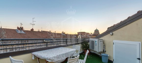 Duplex de 6 divisões em Bologna, Italy N.º 219926 21