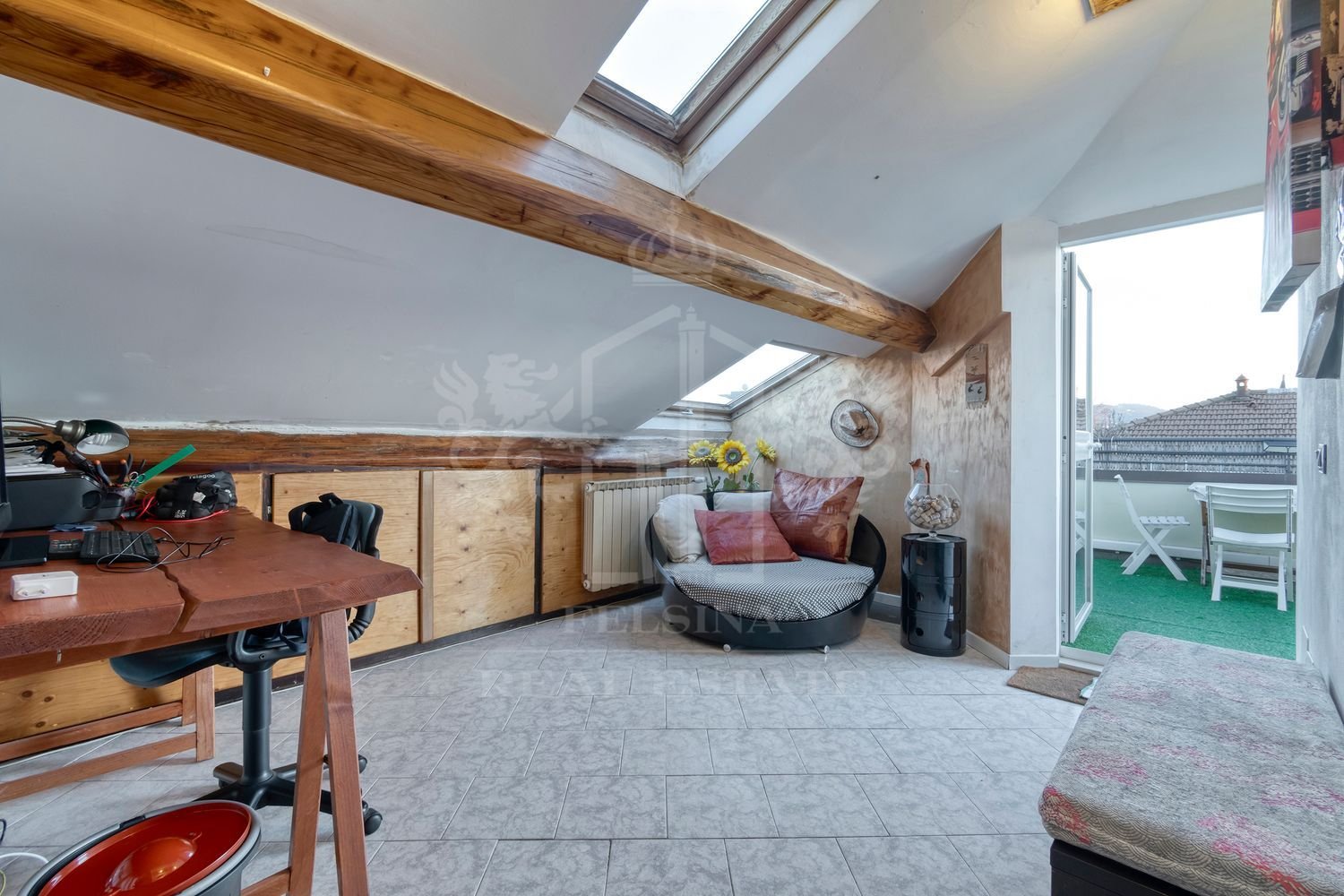 Duplex de 6 divisões em Bologna, Italy N.º 219926