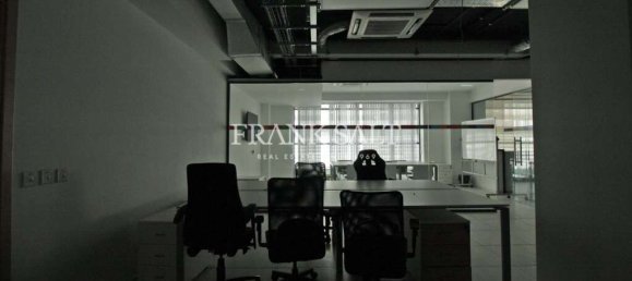 Oficina en Saint Julian's, Malta 500 m² No. 11801 9