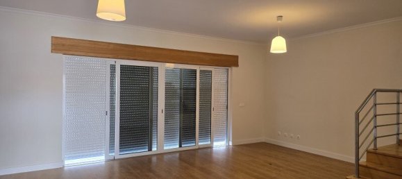 3 bedrooms Villa in Faro, Portugal No. 62039 3