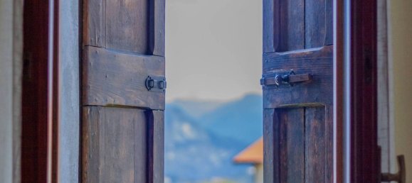 Квартира с 2 спальнями в Льерна, Италия № 122700 3