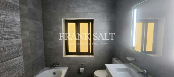 3 chambres Appartement à Nadur, Malta No. 6087 8