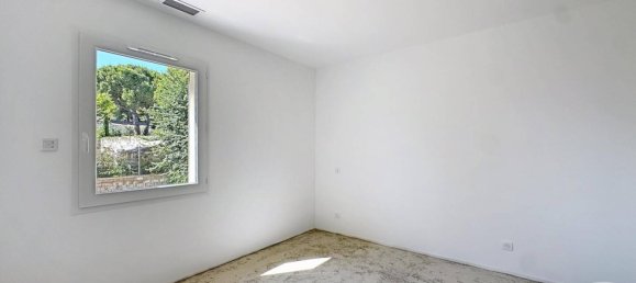 4 bedrooms Villa in Robion, France No. 361698 11