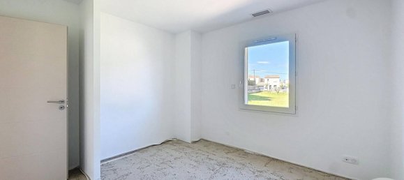 4 bedrooms Villa in Robion, France No. 361698 12