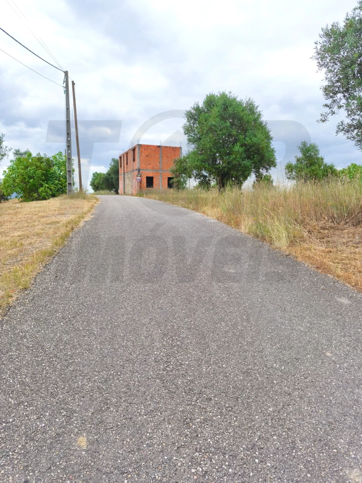  Land in Tomar, Portugal No. 203775