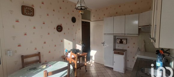 3 bedrooms House in Saint-Maur, France No. 349767 5