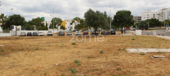  Land in Loule, Portugal No. 52879 8