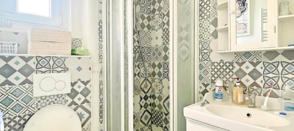 Studio à Paris, France No. 126167 5