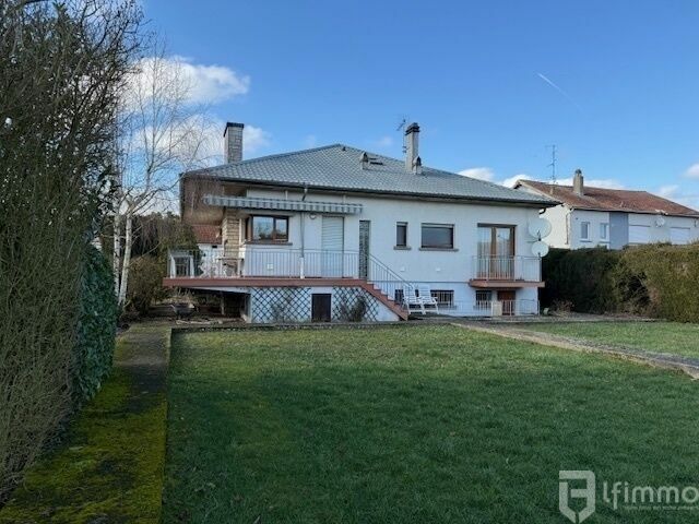 Casa de 3 dormitorios en Holling, France No. 350224