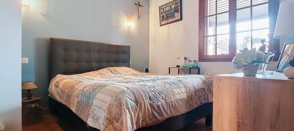 4 bedrooms House in Le Buisson-de-Cadouin, France No. 97990 4