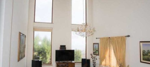 Villa de 6 dormitorios en Mesa Geitonia, Cyprus No. 19118 4