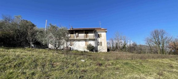 4 bedrooms House in Arpino, Italy No. 92575 17