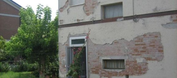 Casa de 12 habitaciónes en Soliera, Italy No. 224616 4