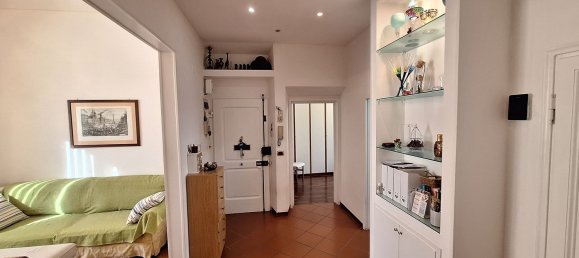 5 rooms Apartment in Florence, Italy No. 204334 6