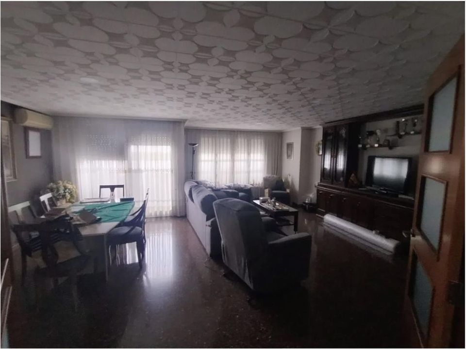 3 bedrooms Apartment in Valencia, Spain No. 190913