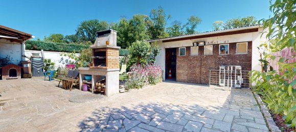 5 bedrooms House in Bois-d'Arcy, France No. 151553 2