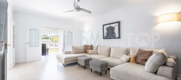 4 bedrooms Villa in Cadiz, Spain No. 177738 3