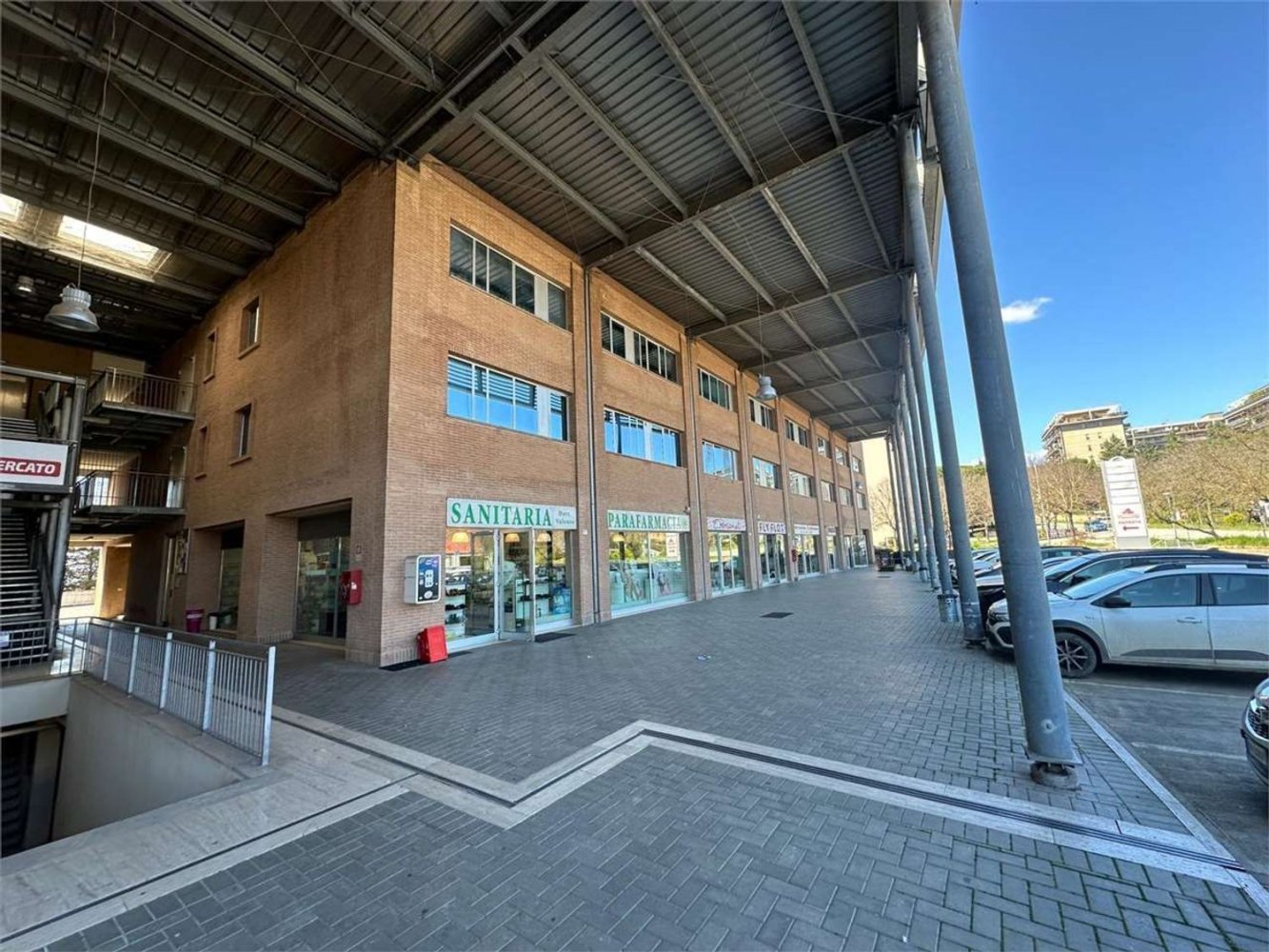  مكتب في Perugia, Italy 70متر مربع رقم 138028