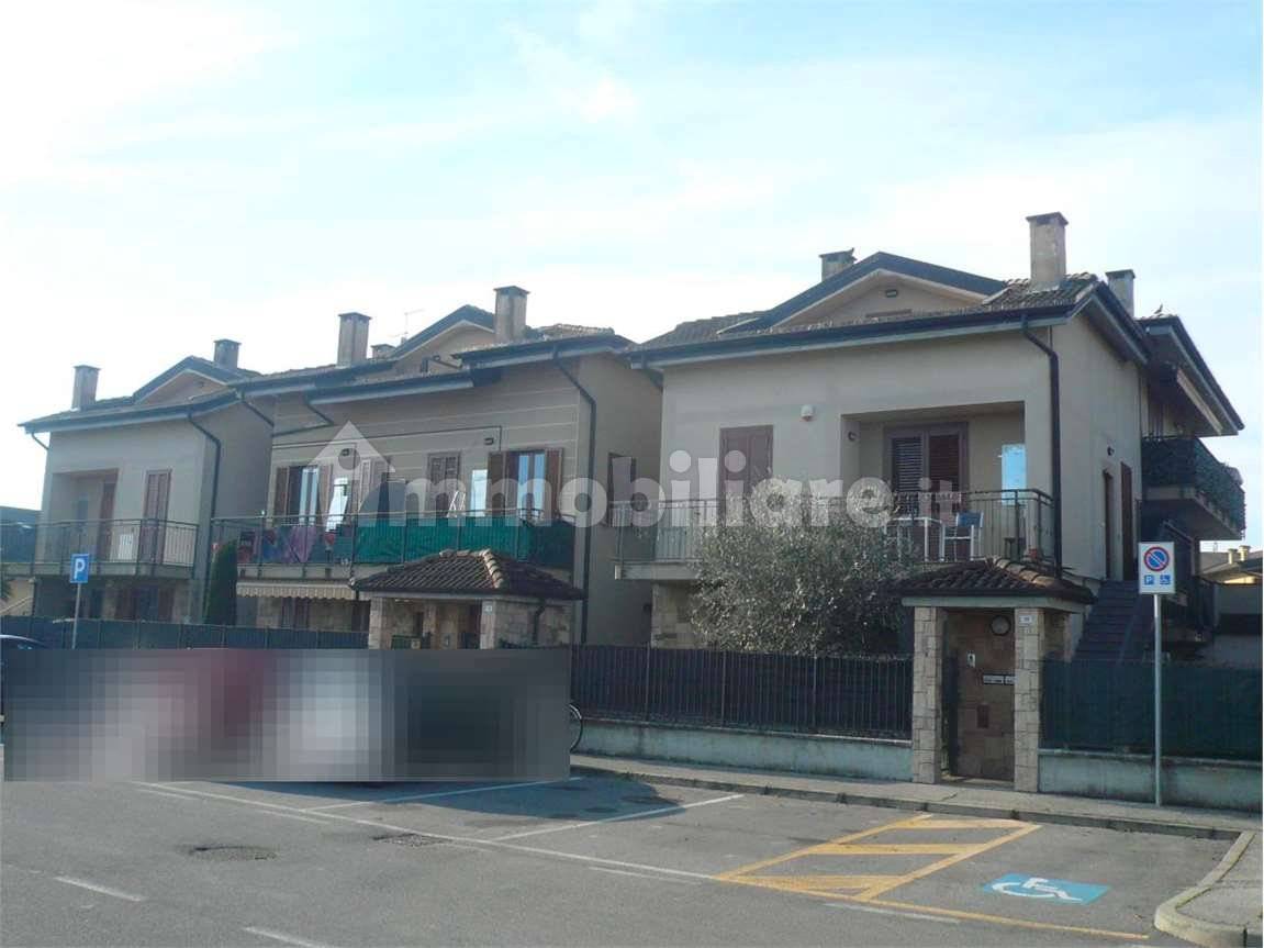 Apartamento de 2 dormitorios en Massalengo, Italy No. 373606