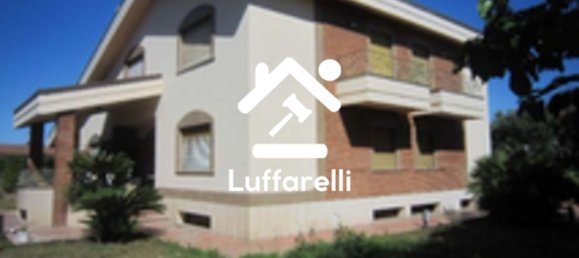 14غرفة منزل في Ardea, Italy رقم 193698 2