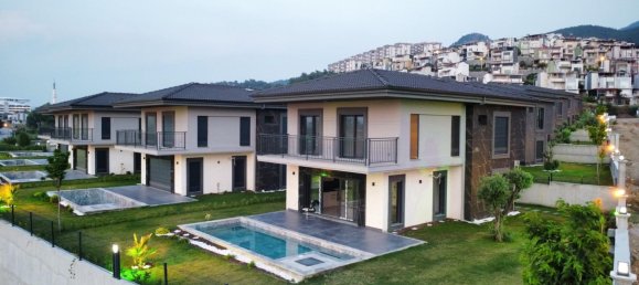 4 bedrooms Property in Kusadasi, Turkey No. 22468 2