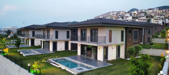 4 bedrooms Property in Kusadasi, Turkey No. 22468 8