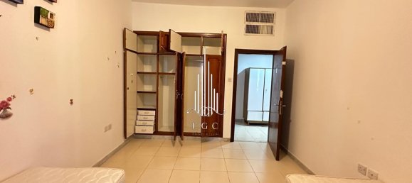 Здание 8026.8м² в Tourist Club Area, ОАЭ № 40215 2