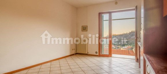 Apartamento de 2 dormitorios en Loano, Italy No. 39236 7
