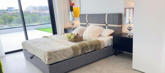 Bungalow T2 em Alicante, Spain N.º 160097 10