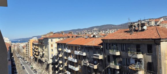 Apartamento de 3 habitaciónes en Trieste, Italy No. 185825 8