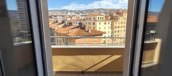 Apartamento de 3 habitaciónes en Trieste, Italy No. 185825 24