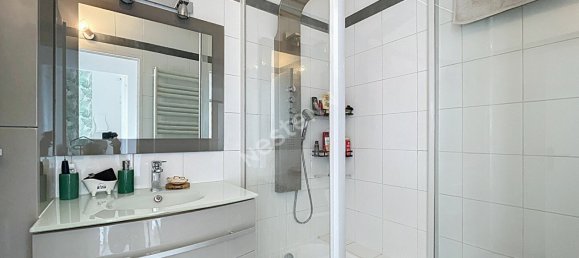 2 bedrooms Apartment in Reze, France No. 283690 9