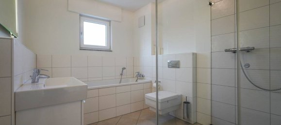 3-salle Appartement à Dusseldorf, Germany No. 89980 11