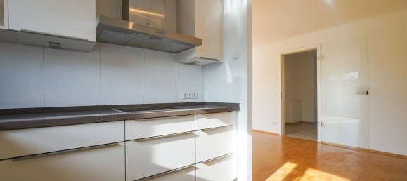 3-salle Appartement à Dusseldorf, Germany No. 89980 6