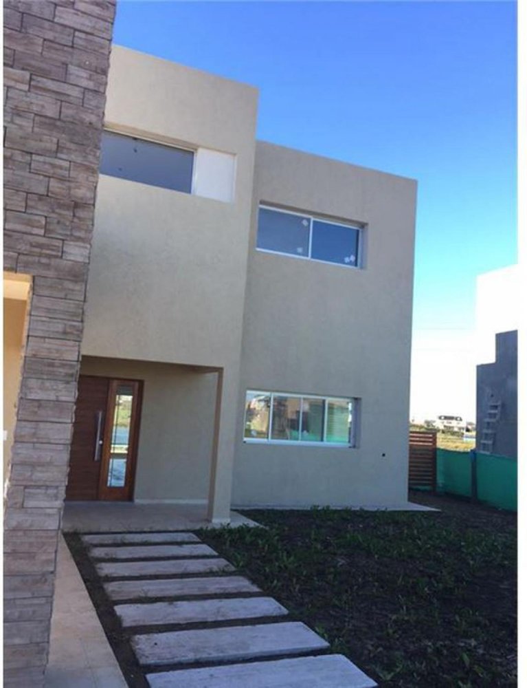 4 chambres Maison à Tigre, Argentina No. 19639