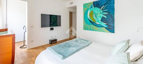 3 Schlafzimmer Penthouse in Arese, Italy, Nr. 24862 32