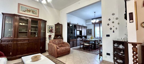 3 bedrooms House in Legnago, Italy No. 343163 3