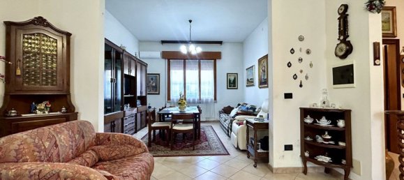 3 bedrooms House in Legnago, Italy No. 343163 5