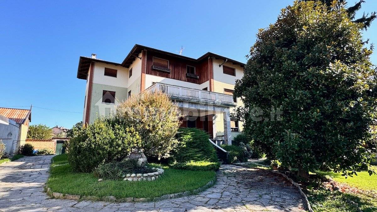 6 bedrooms Villa in Occhieppo Inferiore, Italy No. 222882