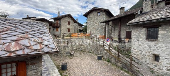 2 chambres Appartement à Chatillon, Italy No. 265040 4
