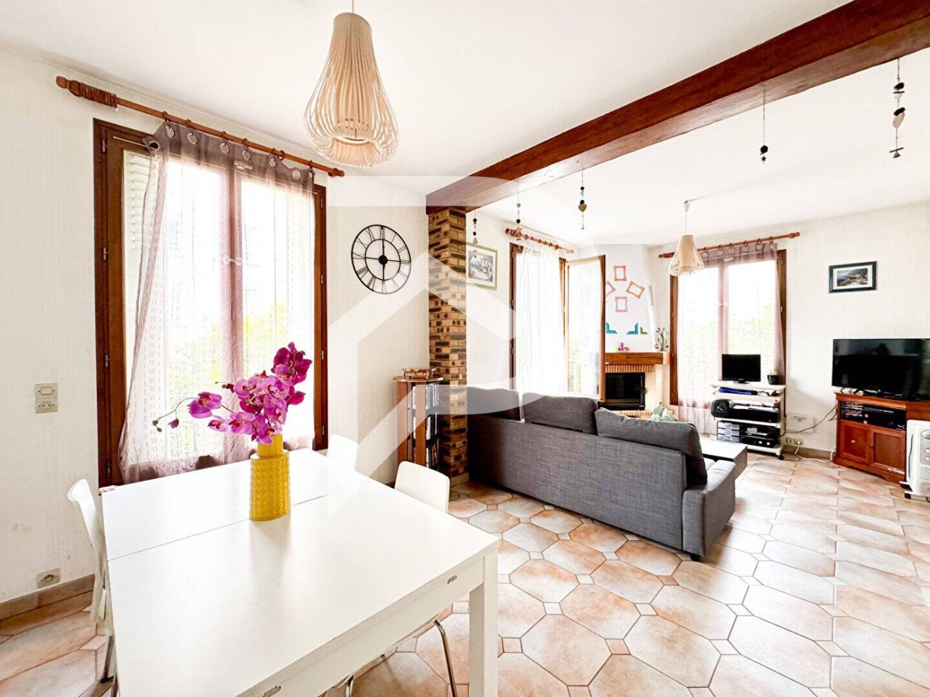 3 chambres Maison à Drancy, France No. 182909