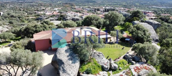 Villa de 8 habitaciónes en Arzachena, Italy No. 63046 36