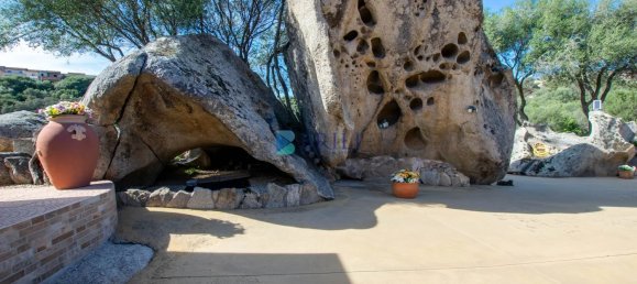 Villa de 8 habitaciónes en Arzachena, Italy No. 63046 28