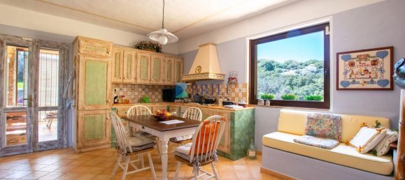 Villa de 8 habitaciónes en Arzachena, Italy No. 63046 47