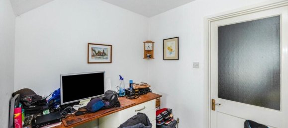  House in Portsmouth, United Kingdom No. 2077 5