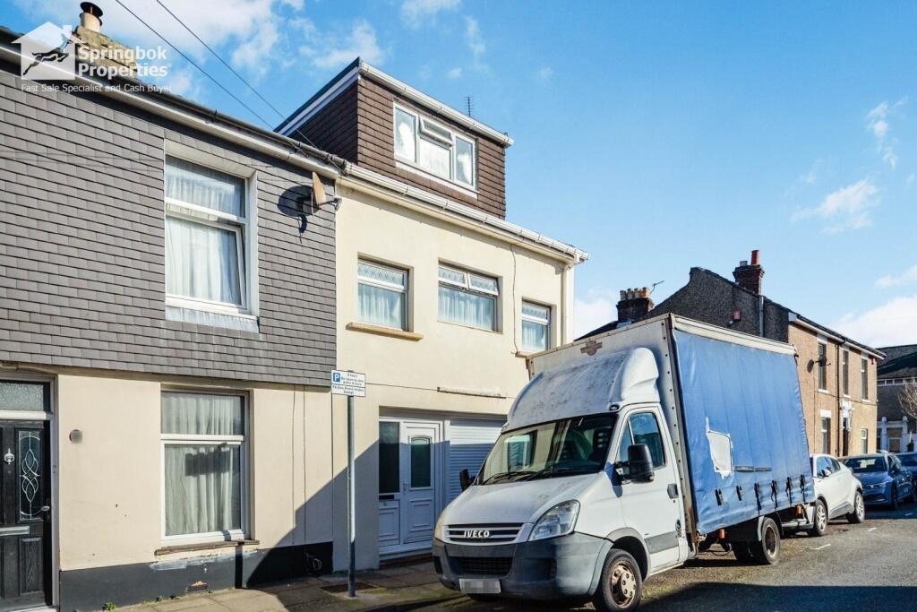  House in Portsmouth, United Kingdom No. 2077