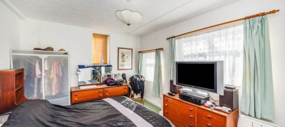  House in Portsmouth, United Kingdom No. 2077 6