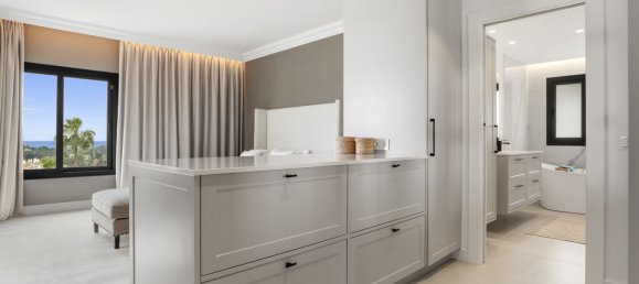 5 Schlafzimmer Villa in El Paraiso, Spain, Nr. 146537 18