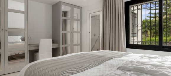 5 Schlafzimmer Villa in El Paraiso, Spain, Nr. 146537 22