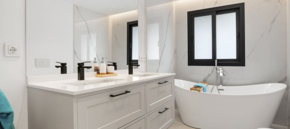 5 Schlafzimmer Villa in El Paraiso, Spain, Nr. 146537 19